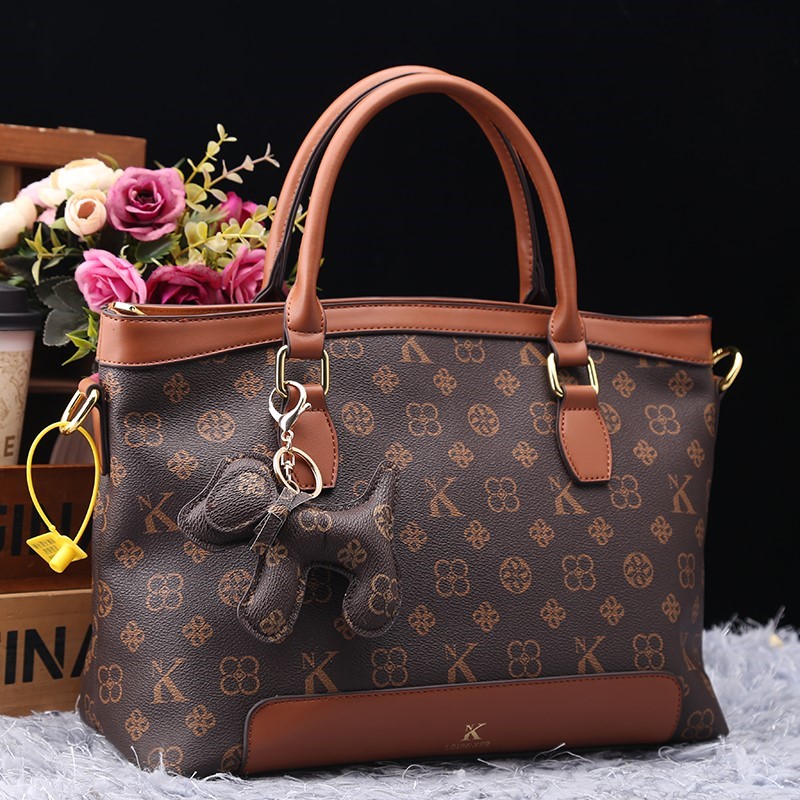 Luxury Bags Trend 2025 - Light Luxury Brand Women's Bag 2025