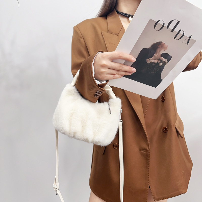 Winter Furry Women's Bag For W - огляд і ціна Luxury Bags Trend 2025