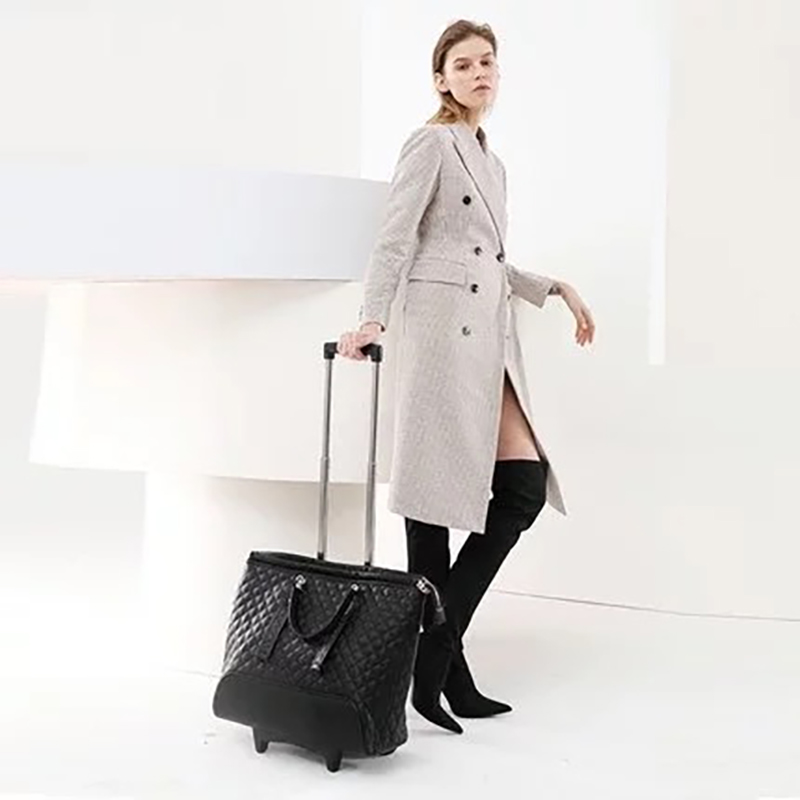 Super Fashion Trolley Suitcase - огляд і ціна Luxury Bags Consignment