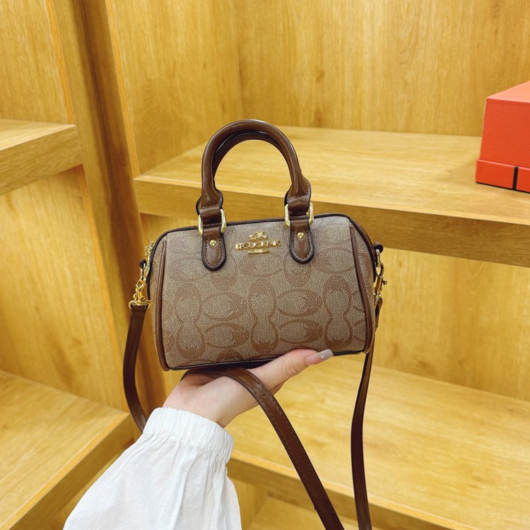 Vintage Luxury Crossbody Diape - огляд і ціна Luxury Bags Logo